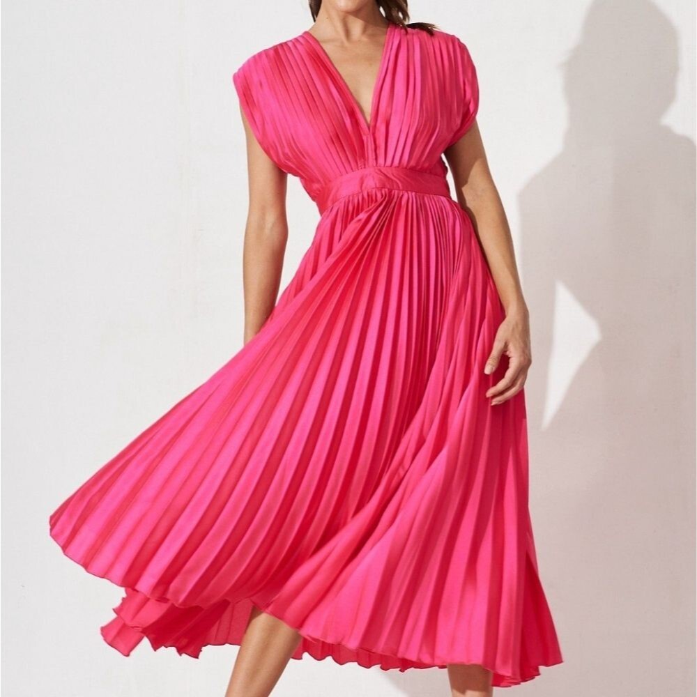 Aiyana Della Plunge Neck Marilyn Monroe Pleated Hot Pink Satin Maxi Dress, Sz 4